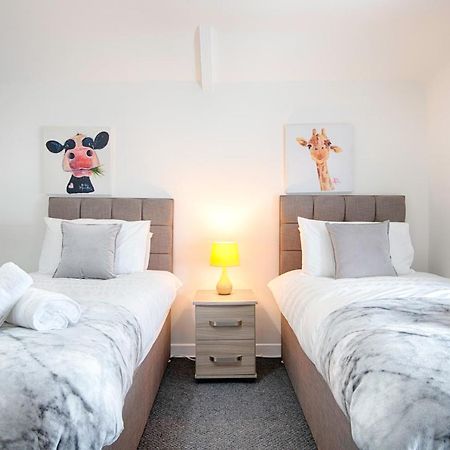 Parking, Smart Tv'S In All Rooms, Central Location Swansea Exterior photo