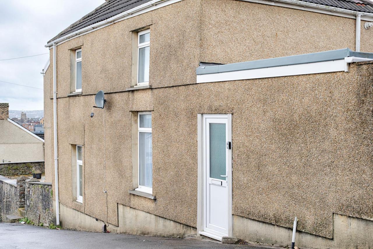Parking, Smart Tv'S In All Rooms, Central Location Swansea Exterior photo