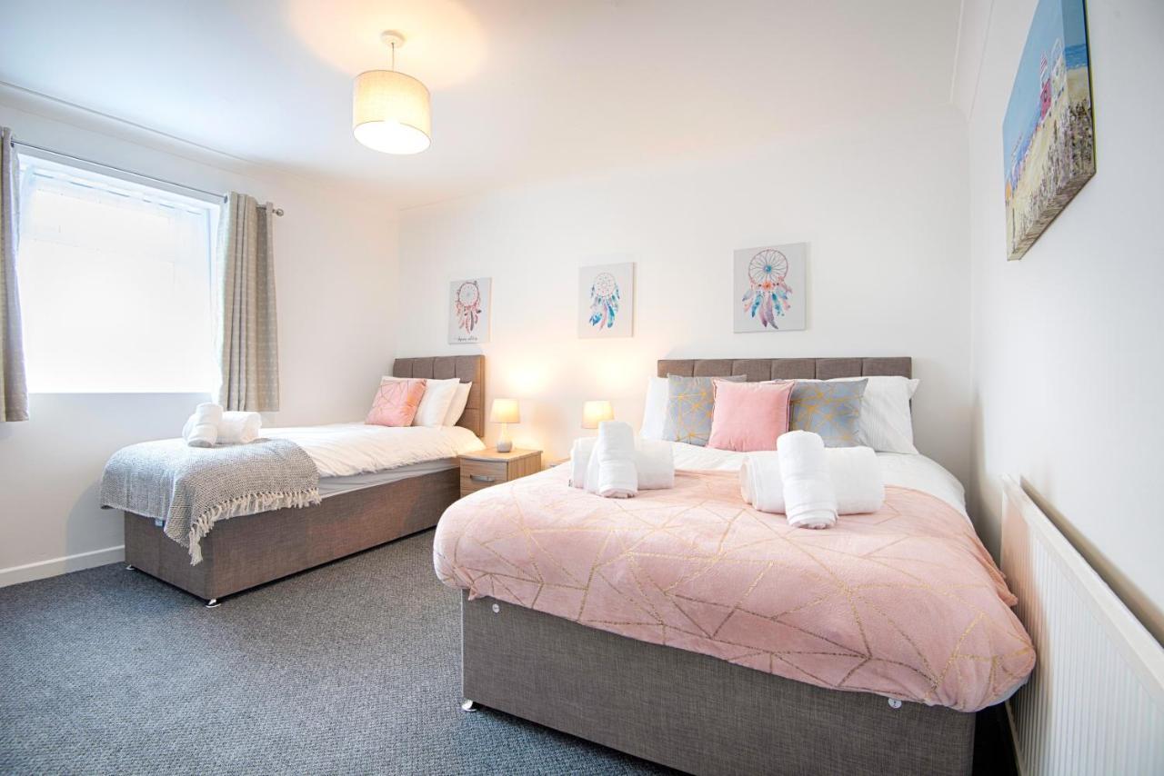 Parking, Smart Tv'S In All Rooms, Central Location Swansea Exterior photo