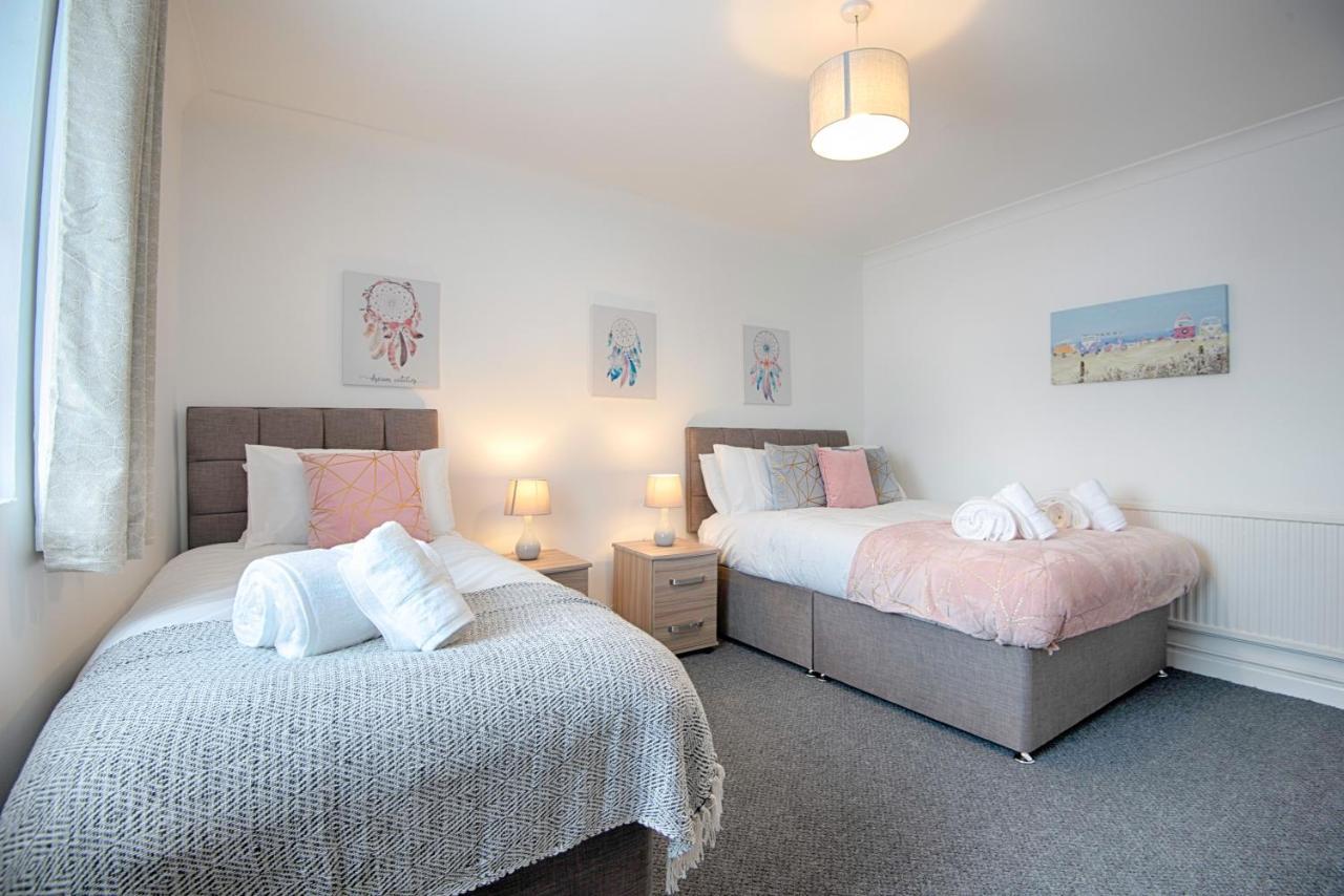 Parking, Smart Tv'S In All Rooms, Central Location Swansea Exterior photo